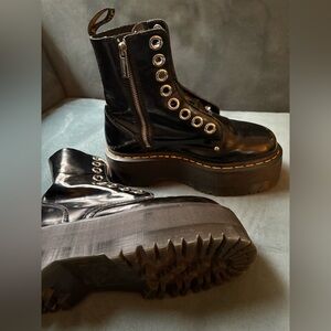 Dr Martens Jadon Max Platform Lace Up Boots Size 7